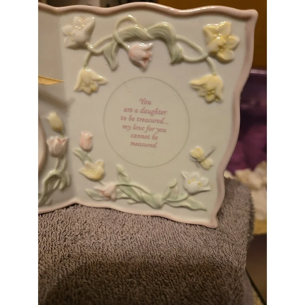 vintage 1998 Avon‎ Daughter Sentiment Porcelain Plaque